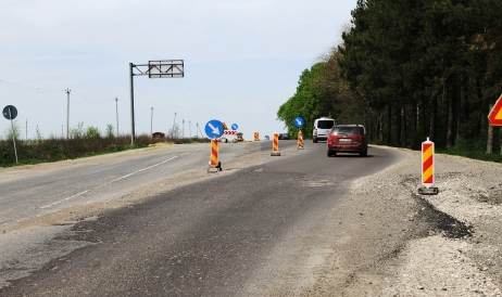 Au fost reziliate 7 contracte de reabilitare a drumurilor din Moldova