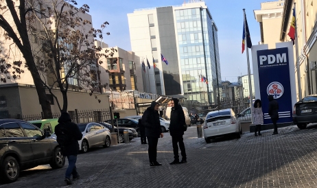 Criza financiară a lovit în Partidul Democrat din Moldova