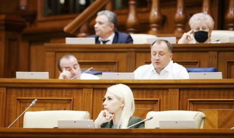 Deputata partidului Șor, Marina Tauber, a fost lipsită din nou de imunitate ...